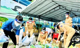 Hơn 500 học viên cảnh sát đến hỗ trợ Bình Dương chống dịch