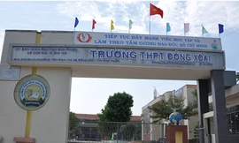 Mới nhất vụ Hiệu trưởng THPT Đồng Xoài ‘chống lệnh’ cấp trên: Con kiến mà kiện củ khoai 