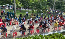 Sở Y tế Bình Dương chỉ đạo khẩn dừng ngay việc test nhanh và thu phí người tiêm vắc xin