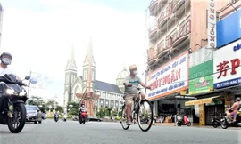 Nhịp sống mới trở lại ở Bình Dương