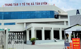 Tạm giam bác sĩ trong đường dây tiêm vắc xin 'dịch vụ'