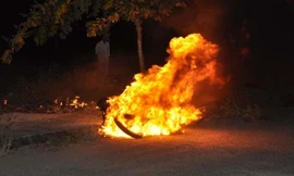 3 người trong gia đình tử vong do bị lửa thiêu sống