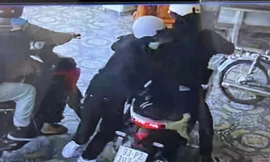 [CLIP] Vụ cướp tiệm vàng táo tợn ở Bình Dương