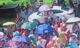 Người Bình Dương kéo nhau đi tiêm vắc xin như đi hội, ‘ngóng mỏi mắt rồi về’ 