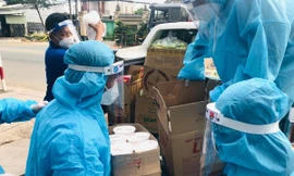 Thanh niên Bình Dương tức tốc chuẩn bị giường, thuốc men cho 1.200 F0 ở trường học