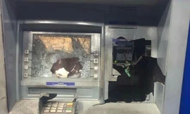 Máy ATM bị phá hỏng 