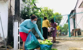 Bình Dương phát sinh thêm hơn 115.768 dân khi 11 phường ‘đông cứng, khóa chặt’