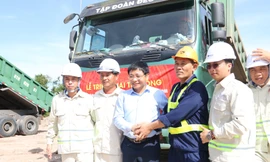 Chính thức thi công đường Hồ Chí Minh đoạn Chơn Thành - Đức Hòa gần 2.300 tỷ đồng