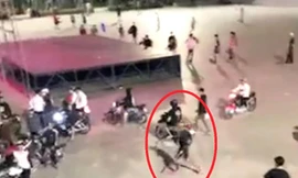 Nhóm thanh niên mang hung khí gây náo loạn khu trung tâm hội nghị ở Bình Dương