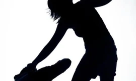 Vợ dùng dao đâm chết chồng vì bị đánh