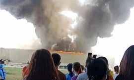 Cháy lớn tại Khu công nghiệp Sóng Thần 2 Bình Dương