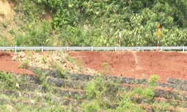 Nhiều đoạn đường ở Bình Phước bị phong tỏa do sạt lở