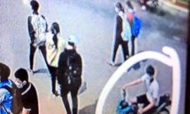 Tạm giữ 4 nghi can đánh chết một học sinh trước cổng trường