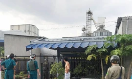 Nhắc nhở nhóm tụ tập đua xe, hai cha con bị đánh gục trên vũng máu