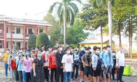 Bình Dương: Sinh viên ăn Tết trong khu cách ly được về nhà, học sinh tiếp tục nghỉ