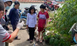 Nam thanh niên tử vong cạnh con dao trước cửa nhà dân