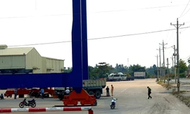 Người đàn ông bị xe tải cán chết tại cảng ở Bình Dương