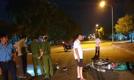 Tông xe trực diện tốc độ cao, hai người chết tại chỗ trước cổng KCN