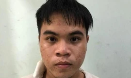 Lên mạng xã hội tìm việc, bé gái sập bẫy ‘yêu râu xanh’