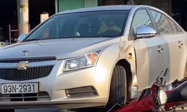 Xe ô tô của cựu phó chủ tịch huyện chống kiểm dịch COVID-19 liên quan đến vụ TNGT?