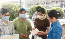 Chủ tịch Bình Dương nêu loạt biện pháp ‘hạ nhiệt’ làn sóng lao động nghỉ việc 
