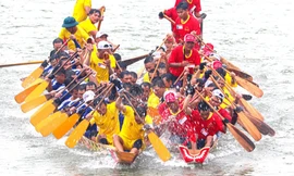 Đến Bình Dương xem đua thuyền gay cấn trên sông 