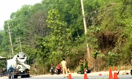 Hai mẹ con chết thảm dưới bánh xe bồn