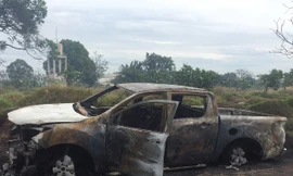 Giận vợ, người đàn ông châm lửa thiêu rụi chiếc ô tô