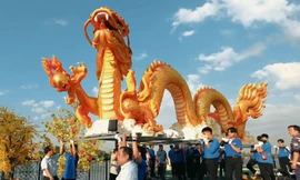 Hơn 40 đoàn lân, sư, rồng ‘hộ tống’ linh vật năm 2024 đến hội trại tiễn tân binh