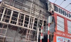 Phong toả hiện trường, điều tra vụ cháy 2 cửa hàng tại Bình Dương