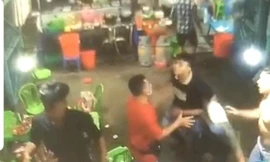 Công an vây bắt hai đối tượng cầm đầu một băng nhóm ở Bình Dương