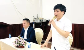 Shark Thủy hứa mở cửa trường cuối tháng 3, phụ huynh đòi trả tiền cả gốc lẫn lãi