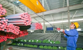 Điều mà các doanh nghiệp sản xuất thép cần lo lắng và đối phó chính là giải pháp cạnh tranh để giành lại thị trường ngay trên sân nhà, thay vì loay hoay tìm cách xuất khẩu. Ảnh: LMK