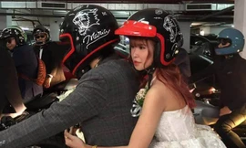 Màn rước dâu bằng xe mô tô cực chất của Kelvin Khánh - Khởi My