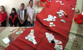 Hơn 100 cảnh sát vây bắt sới bạc tại Quảng Ninh