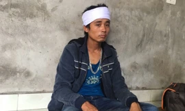 Anh Văn đau buồn sau cái chết của chị gái.