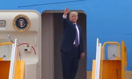 Tổng thống Trump đã kết thúc chuyến thăm chính thức Việt Nam. Ảnh: Như Ý