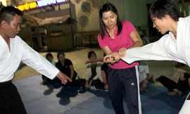 Không chỉ để tự vệ