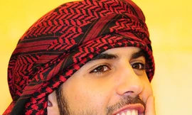 Thực hư vụ 'trai đẹp' bị trục xuất vì...quá đẹp