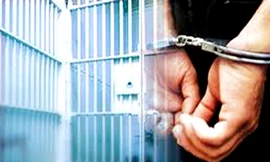 Ghen tuông, chồng dùng búa 'dạy' vợ