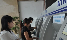 Tết cận kề, lại lo... ATM hết tiền