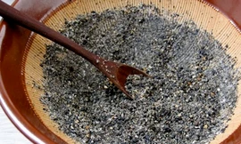 Hạt vừng đen – Cường thân kháng lão