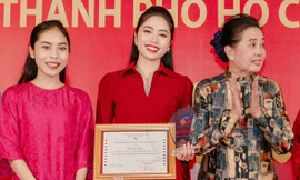 Hội Điện ảnh trao giải thưởng đặc biệt cho Gương mặt Việt Nam