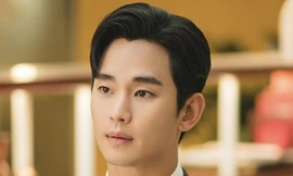 Kim Soo Hyun đáp trả