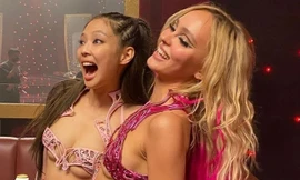 Ba bộ trang phục gây tranh cãi của Jennie (BlackPink) trong phim gợi dục