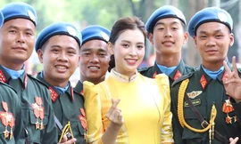 Hoa hậu Tiểu Vy và hơn 50 nghệ sĩ rạng rỡ tại buổi tổng duyệt diễu binh, diễu hành cấp Nhà nước