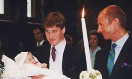 Hình ảnh William làm cha từ năm 16 tuổi