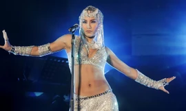 Ca sĩ Coco Lee không yên ổn sau khi qua đời ở tuổi 48