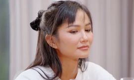 Hoa hậu H'Hen Niê: 'Yêu nhau 3 năm, không hiểu tại sao bạn trai chia tay'