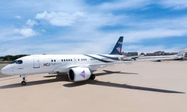 Ăn tiệc trên máy bay riêng giá 14.000 USD/giờ